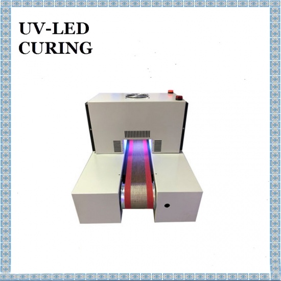 Appareil de traitement adhésif UV à trois faces de la machine de polymérisation UV