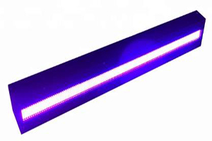 Source de lumière LED UV linéaire avec une grande durabilité